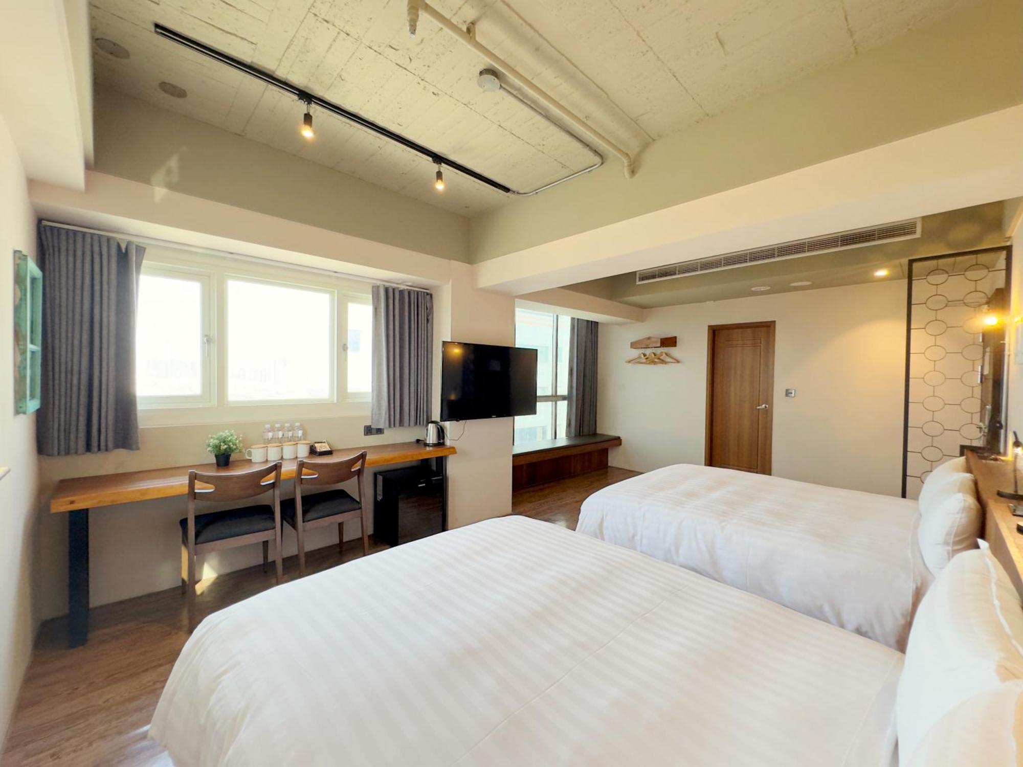 Roaders Hotel Tainan Chengda Ruang foto