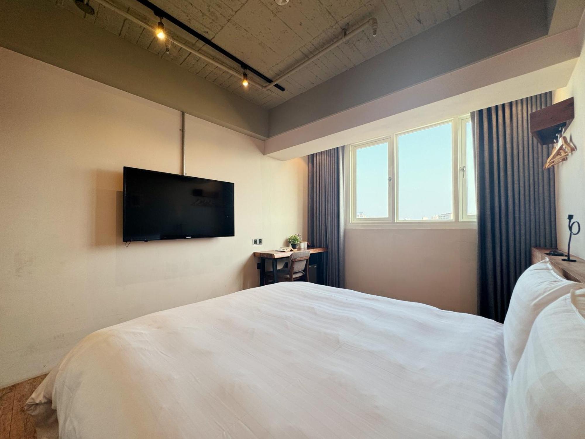 Roaders Hotel Tainan Chengda Ruang foto
