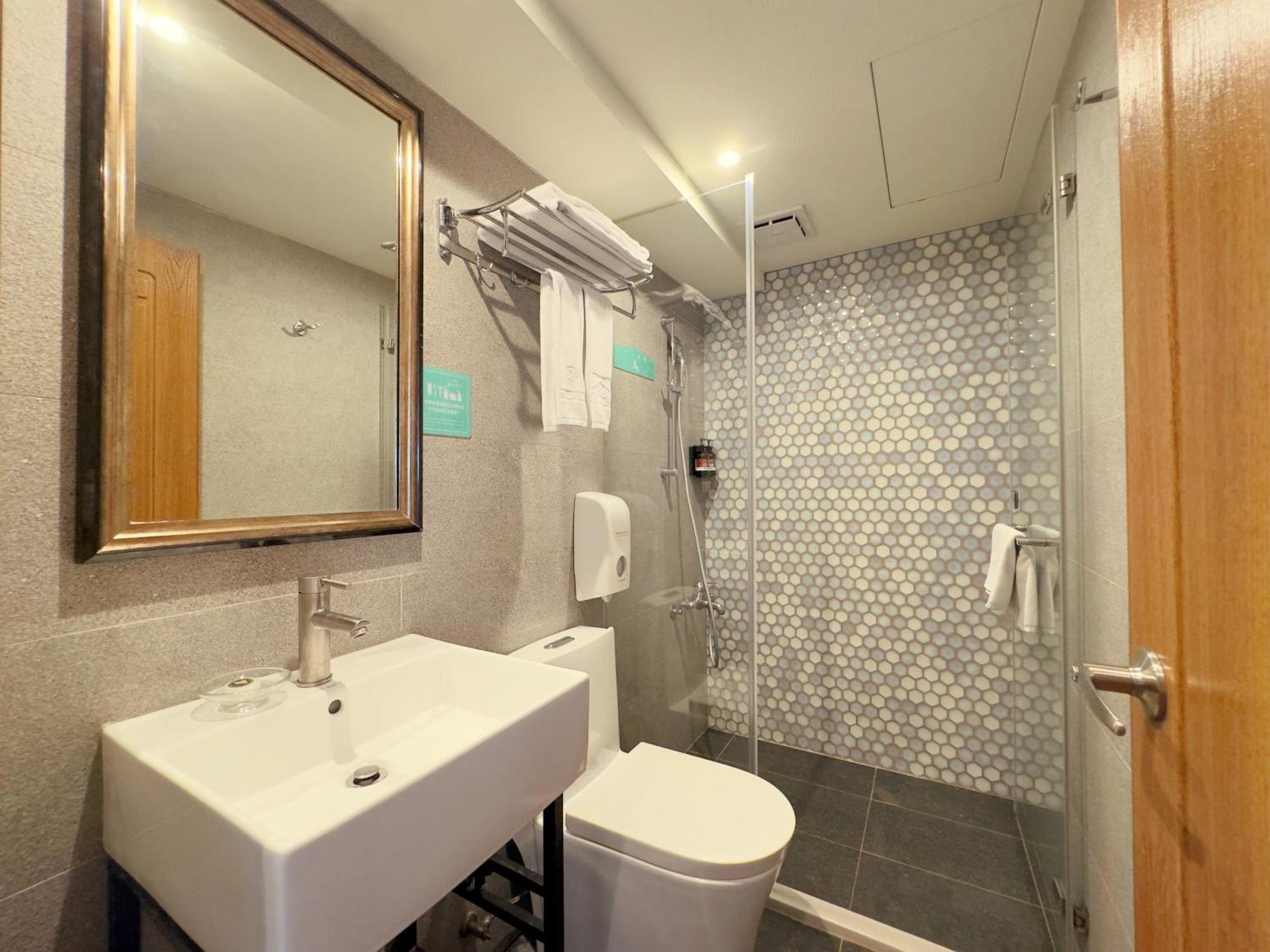 Roaders Hotel Tainan Chengda Ruang foto