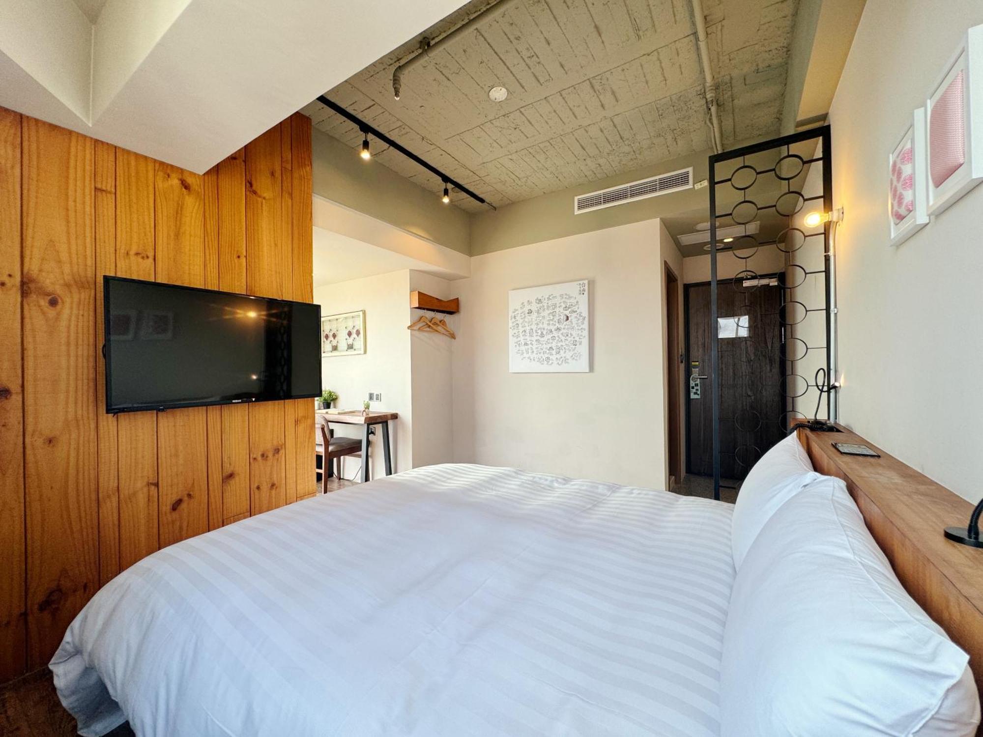 Roaders Hotel Tainan Chengda Ruang foto